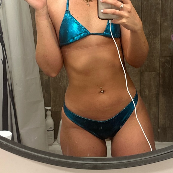 Beautiful Cheeky Bikini - Picture 2 of 2